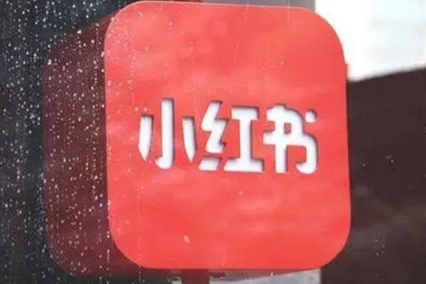 相亲后男生不主动联系你，是不是没戏了？